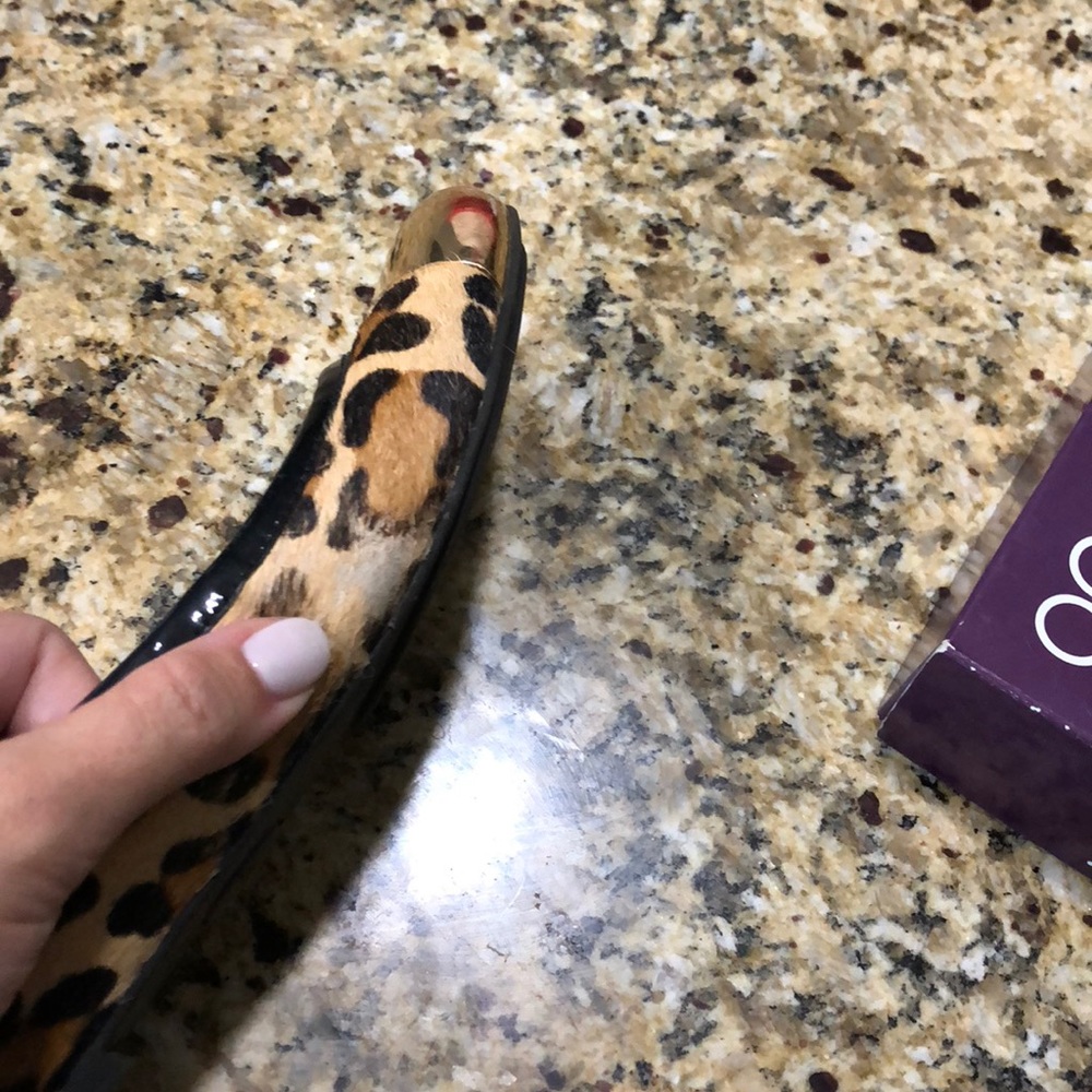 Leopard flats (Sold) - Picture 6 of 8